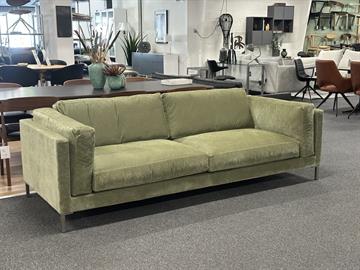 JUUL Furniture 301 Stof:  Mainz 29  Mål: 240 x 93 cm 
