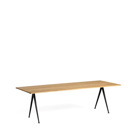 Pyramid Table 02, aflangt bord i egetræ, 250 cm