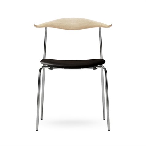 Carl Hansen & Søn - CH88P i eg af Hans J. Wegner, læder